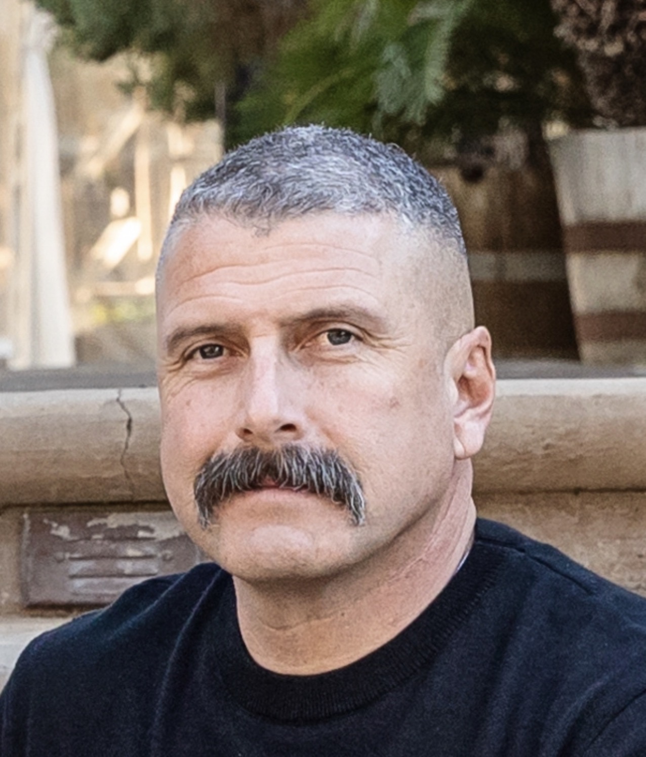 frank-hoyos-headshot